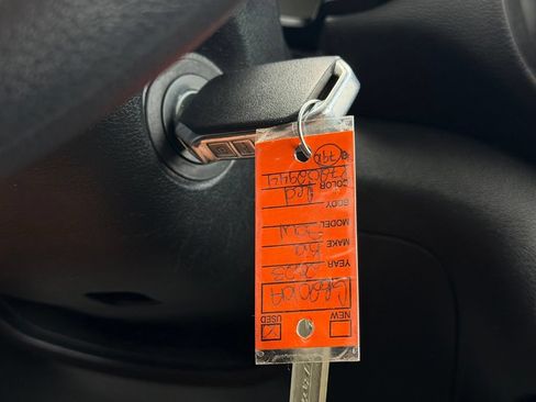 Used 2023 Kia Soul LX w/ LX Technology Package FWD image 30