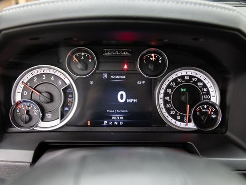 Used 2016 RAM 1500 Laramie w/ Convenience Group image 17