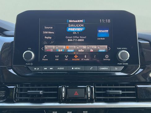 Used 2025 Nissan Pathfinder SV w/ SV Premium Package FWD image 21