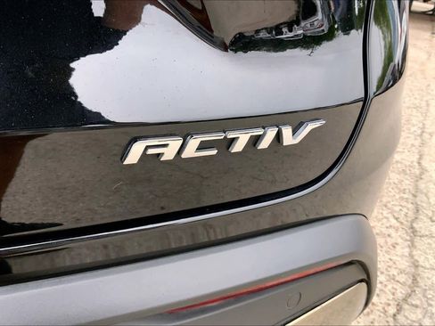 Used 2025 Chevrolet Trax ACTIV w/ Driver Confidence Package FWD image 9
