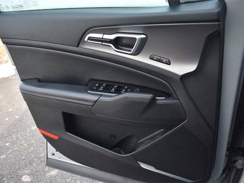Certified 2023 Kia Sportage SX image 38