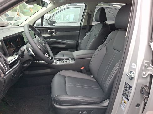New 2025 Kia Sorento EX AWD/4WD image 6