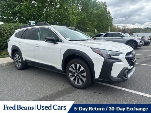 Used 2024 Subaru Outback Limited AWD/4WD image 3