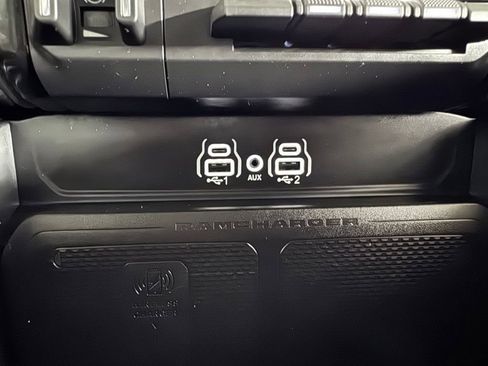 Used 2025 RAM 1500 Big Horn AWD/4WD image 42