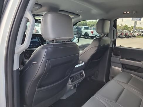 Used 2022 Ford F150 Lariat w/ Equipment Group 502A High AWD/4WD image 12