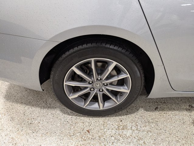 Used 2018 Acura TLX FWD image 11