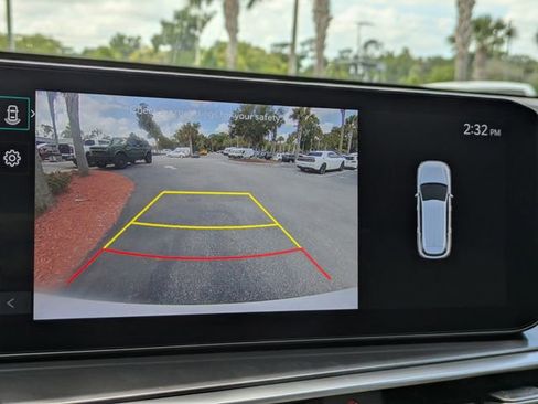Used 2024 Kia Sorento EX w/ Panoramic Sunroof Package FWD image 25