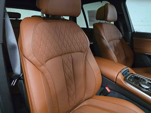 New 2026 BMW X5 xDrive50e w/ Executive Package image 11