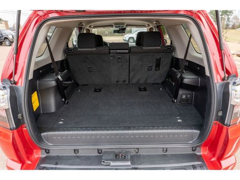 Used 2022 Toyota 4Runner SR5 image 16