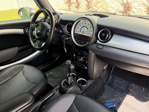 Used 2012 MINI Cooper Convertible FWD image 40