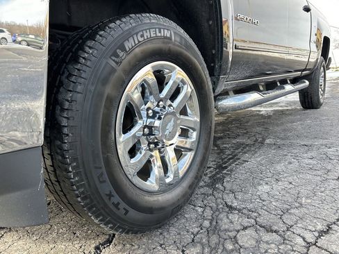 Used 2017 Chevrolet Silverado 2500 LT w/ All Star Edition image 10