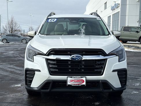 Used 2024 Subaru Ascent Premium w/ Convenience Package image 5