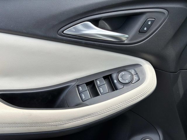 Used 2023 Buick Encore GX Select FWD image 25