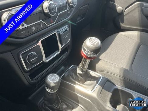 Certified 2023 Jeep Wrangler Unlimited Sport AWD/4WD image 32