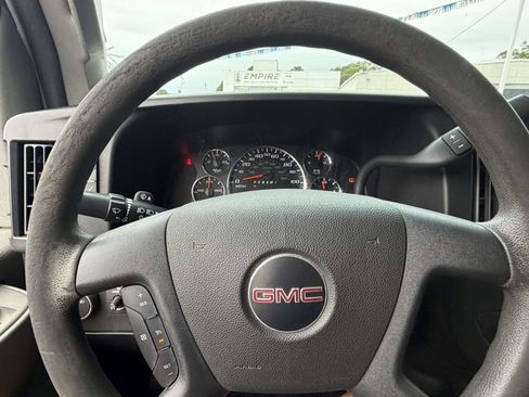 Used 2018 GMC Savana 2500 w/ Driver Convenience Package RWD image 31