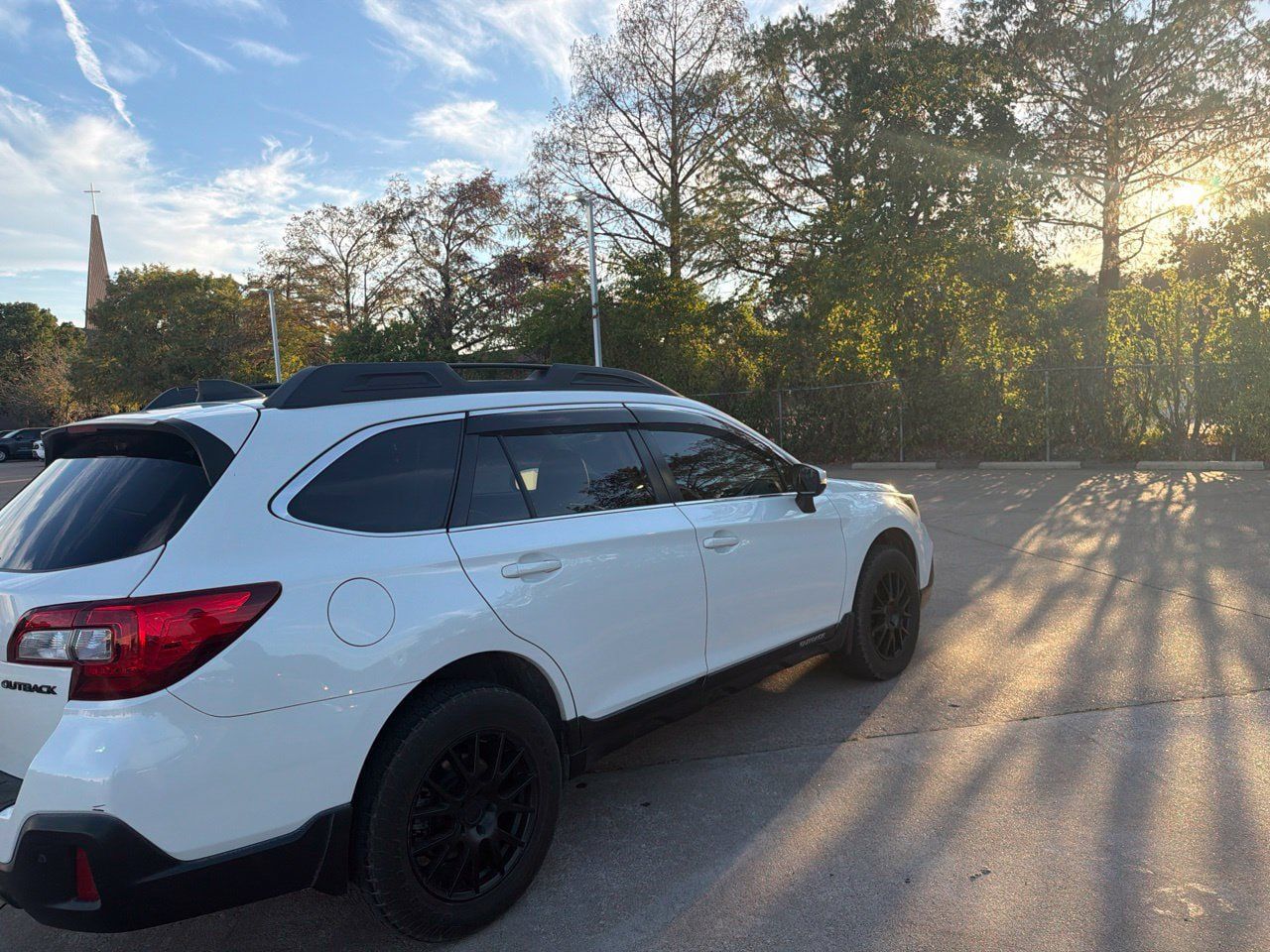 Used 2018 Subaru Outback 2.5i Limited AWD/4WD image 5
