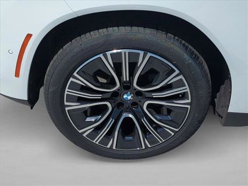 Used 2025 BMW X3 xDrive30i w/ Convenience Package AWD/4WD image 25