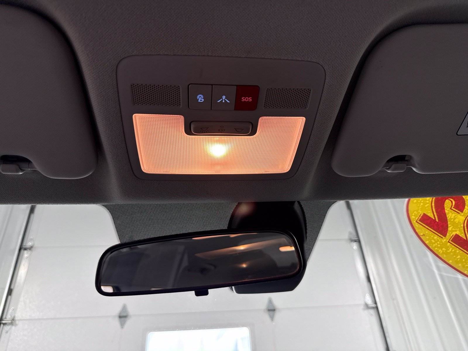 Used 2022 Hyundai Venue Limited FWD image 33