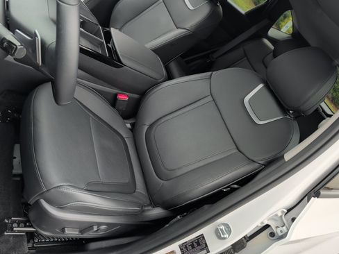 Certified 2025 Hyundai Tucson Limited AWD/4WD image 30