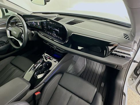 Used 2025 Audi A5 2.0T Premium Plus w/ Premium Plus AWD/4WD image 45