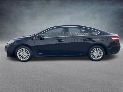 Used 2015 Toyota Avalon XLE Touring image 2