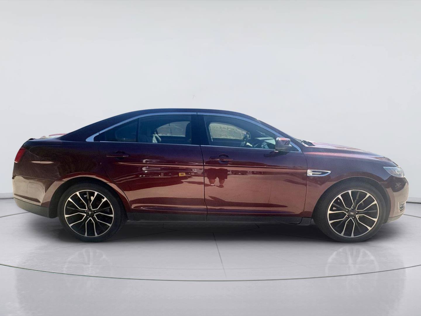 Used 2018 Ford Taurus SEL w/ Equipment Group 201A FWD image 6