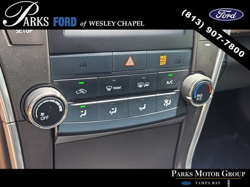 Used 2015 Toyota Camry LE FWD image 23