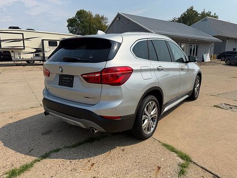 Used 2018 BMW X1 xDrive28i AWD/4WD image 6