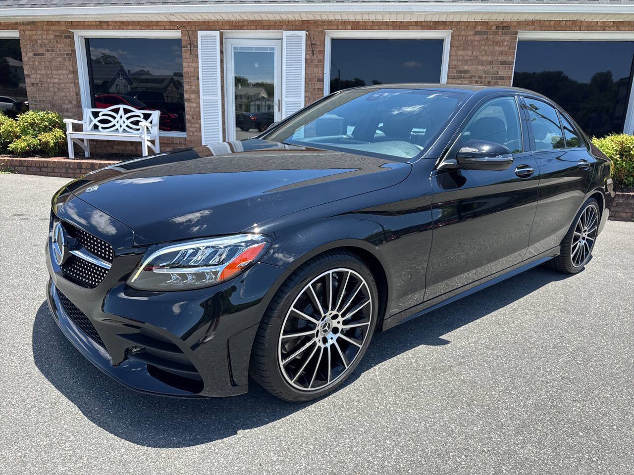 Used 2019 Mercedes-Benz C 300 Sedan image 3