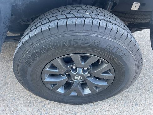 Used 2021 Toyota Tacoma SR5 image 22