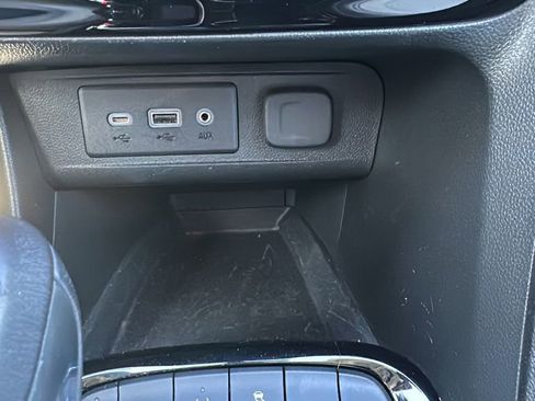 Used 2023 Buick Encore GX Preferred w/ Cold Weather Comfort Package image 38