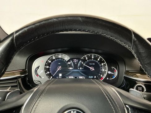 Used 2018 BMW 540i RWD image 10