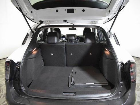 Certified 2025 Nissan Kicks SR image 27