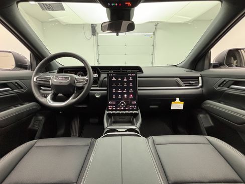 New 2027 GMC Terrain Elevation w/ Elevation Premium Package FWD image 3