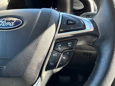 Used 2022 Ford Edge SEL w/ Convenience Package image 18