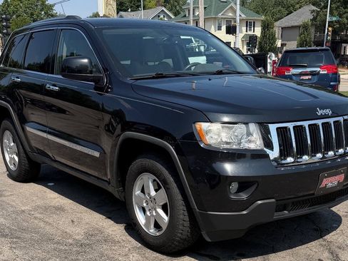 Used 2011 Jeep Grand Cherokee Laredo w/ Security & Convenience Group AWD/4WD image 8
