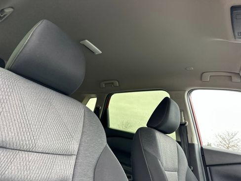 Used 2024 Nissan Rogue SV image 16