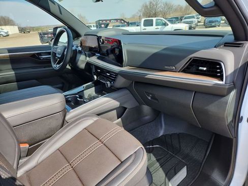 Certified 2026 Chevrolet Tahoe High Country w/ Sun And Tow Package image 29