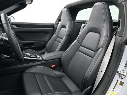 Certified 2026 Porsche 911 Targa 4S AWD/4WD image 5