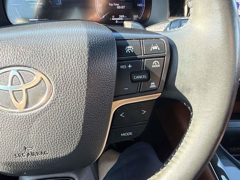 Used 2025 Toyota Crown Signia AWD/4WD image 26