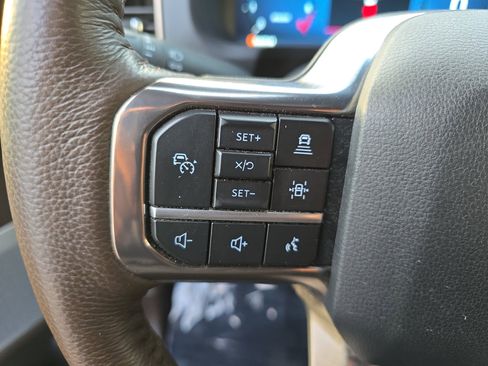 Used 2024 Ford F150 King Ranch w/ FX4 Off-Road Package image 18