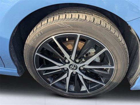 Used 2024 Toyota Camry SE image 10