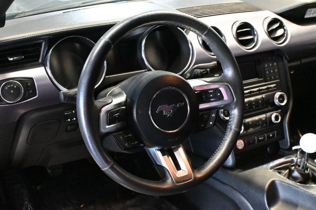 Used 2015 Ford Mustang GT RWD image 12