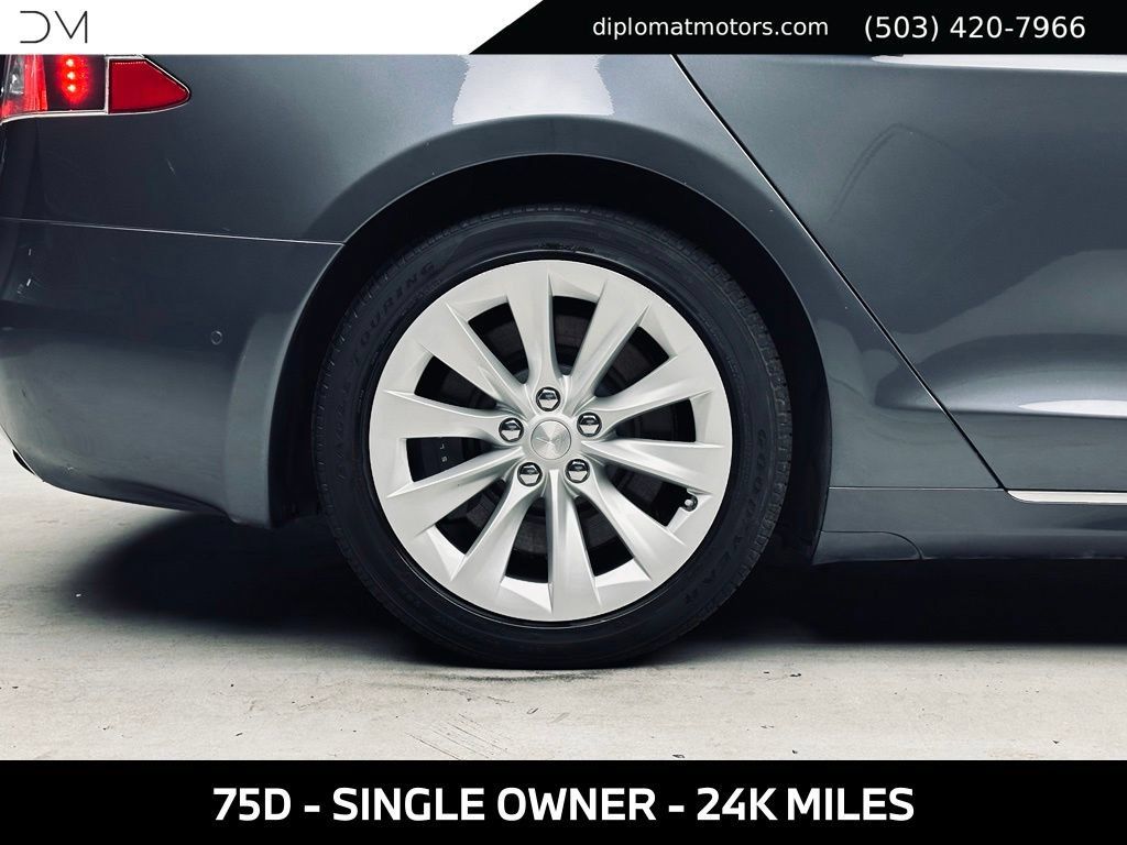 Used 2017 Tesla Model S 75D AWD/4WD image 39