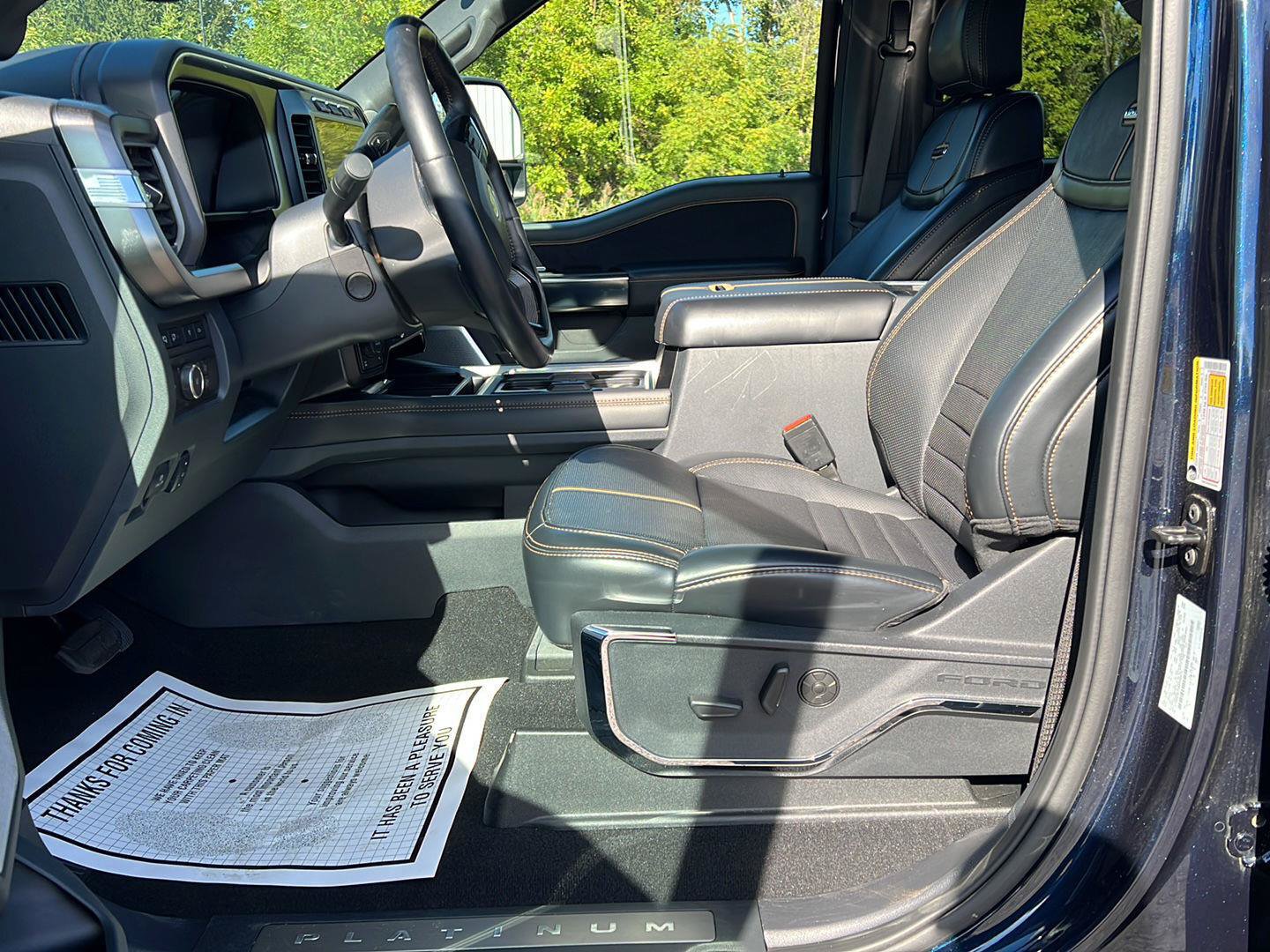 Used 2024 Ford F250 Platinum w/ FX4 Off-Road Package AWD/4WD image 4
