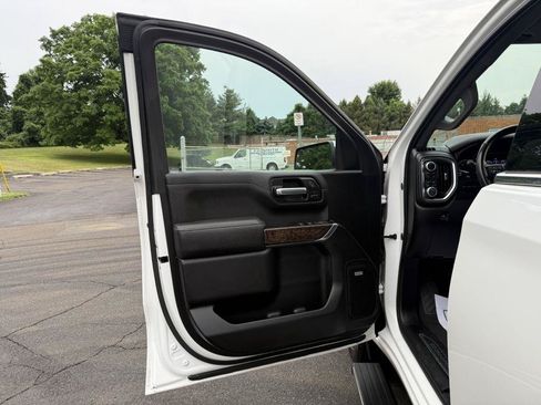 Used 2019 GMC Sierra 1500 Denali w/ Denali Ultimate Package AWD/4WD image 13