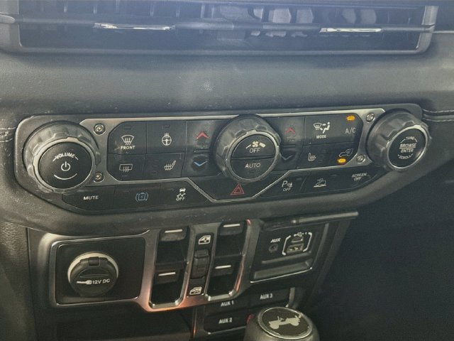 Used 2024 Jeep Wrangler High Altitude AWD/4WD image 16