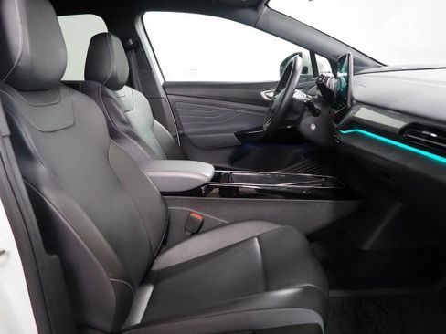 Used 2023 Volkswagen ID.4 Pro S Plus image 15