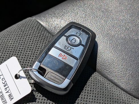 Used 2022 Ford Edge ST AWD/4WD image 34