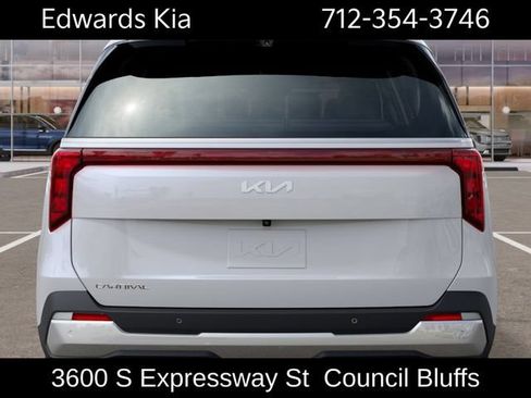 New 2027 Kia Carnival EX FWD image 15